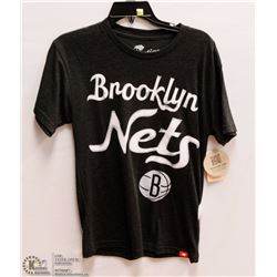 MENS SIZE SMALL BROOKLYN NETS T-SHIRT
