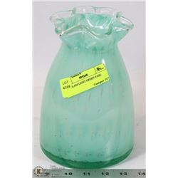 ART GLASS LIGHT GREEN VASE