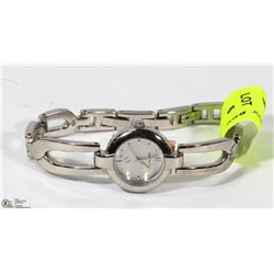 NEW LADIES SWISS TIME WATCH TAG PRICE $75.00