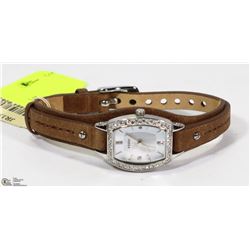 NEW LADIES FOSSIL LEATHER BAND WATCH