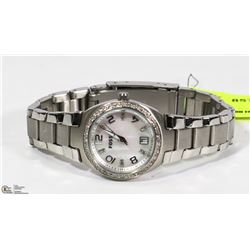 NEW LADIES FOSSIL STAINLESS WATCH