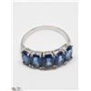 Image 3 : 8) 10KT WHITE GOLD 5 SAPPHIRE CLASSIC STYLE RING