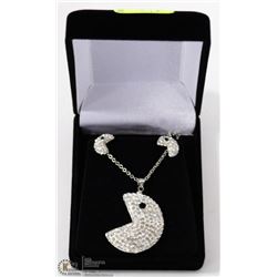 NEW 2PC CRYSTAL PACMAN NECKLACE &