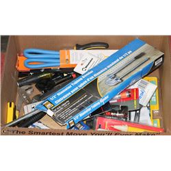 BOX OF ASSORTED TOOLS