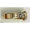 Image 3 : 15) 14KT YELLOW GOLD DIAMOND RING