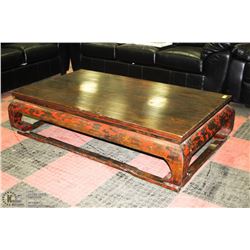 WOOD VINTAGE STYLE COFFEE TABLE