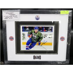 CONNOR MCDAVID GUARANTEED AUTHENTIC AUTOGRAPH