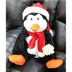 SANTA PENGUIN.