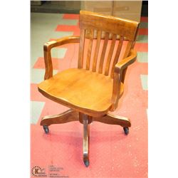 WOOD OFFICE CHAIR WITH CASTORS