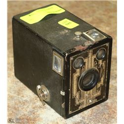 VINTAGE ESTATE CAMERA