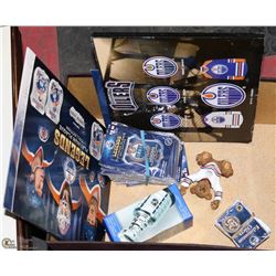 OILERS LOT INCL OILERS LEGENDS PLATINUM PLAQUE