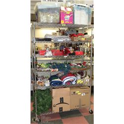 LARGE COLLECTION OF CHRISTMAS DECORATIONS