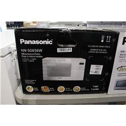 PANASONIC MICROWAVE WHITE - NEW IN BOX