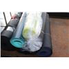 Image 1 : 6 YOGA MATS