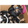 Image 3 : LOT OF HEADPHONES