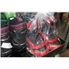 Image 3 : 2 PAIRS OF ROLLER BLADES AND SNOWBOARD BOOTS