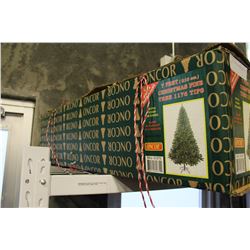 7 FOOT PINE CHRISTMAS TREE IN BOX