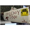 Image 1 : 6 1/2 FOOT CANADIAN PINE TREE IN BOX