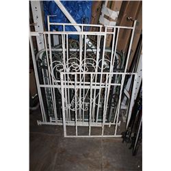 LOT OF METAL GATES AND GRATES