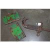 Image 2 : SET OF HEAVY DUTY HINGES AND HANGING WEIGH SCALE