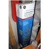 Image 1 : 8 FOOT GE PRE LIT CHRISTMAS TREE