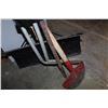 Image 2 : SNOW SHOVEL CROWBAR HOE AND CUTTERS