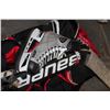 Image 2 : HOCKEY BAG CCM SKATES AND HOCKEY GEAR AND STICKS