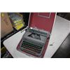 Image 1 : ROYAL QUIET DELUXE TYPEWRITER