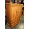 Image 2 : OAK WARDROBE DRESSER