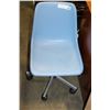 Image 1 : BLUE ROLLING OFFICE CHAIR