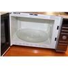 Image 2 : STAINLESS PANASONIC INVERTER MICROWAVE