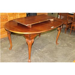 OVAL DINING TABLE WITH LEAF