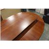 Image 3 : OVAL DINING TABLE WITH LEAF