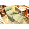 Image 4 : GREEN LAZY BOY RECLINER