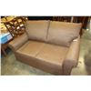 Image 1 : NEW HOME ELEGANCE MODDERN BROWN FABRIC PILLOW BACK LOVESEAT RETAIL $899