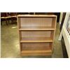 Image 2 : SMALL BOOKSHELF