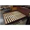 Image 3 : MODERN KINGSIZE IKEA BEDFRAME