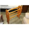 Image 1 : PINE BLANKET RACK