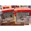 Image 2 : 2 LEMAX VILLAGE COLLECTION PIECES AND CHRISTMAS ORNAMENTS