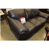 Image 4 : LEATHER SOFA WITH FURNITURE CARE KIT
