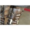 Image 4 : CARVED ELEPHANT STAND
