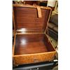 Image 2 : LEATHER STORAGE TRUNK COFFEE TABLE