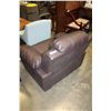 Image 3 : LEATHER ARMCHAIR