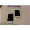 Image 1 : 2 APPLE IPOD TOUCH BLUE 5TH GEN AND GOLD 6TH GEN