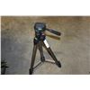 Image 2 : DYNEX TRIPOD