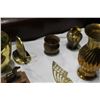 Image 2 : LOT OF METAL VASES