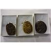 Image 1 : 3 JADE PENDENTS