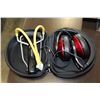 Image 1 : UFO HEADPHONES AND SLINGSHOT