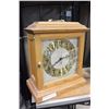 Image 1 : OAK MANTLE CLOCK