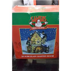 SANTAS TRIM SHOPPE LIGHT UP BUILDING